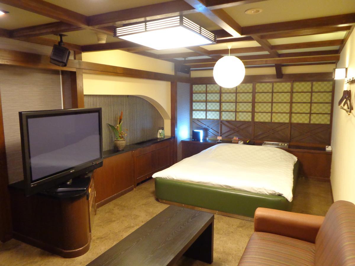 Hotel Piatt (Adults Only) Nagoya Bagian luar foto